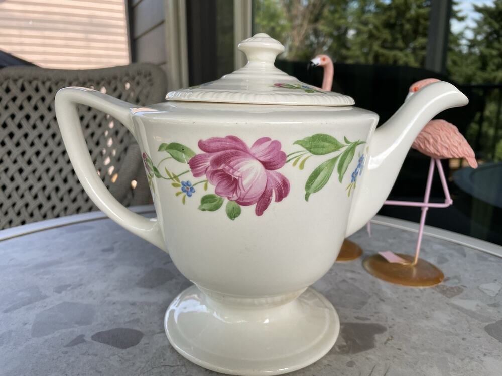 Homer Laughlin Purple Rose Liberty 6 Cup Teapot